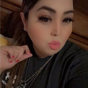 Meet your Posher, Cristal